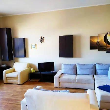 Gdynia 2 Pokoje, Antresola, Ogrodek Apartman